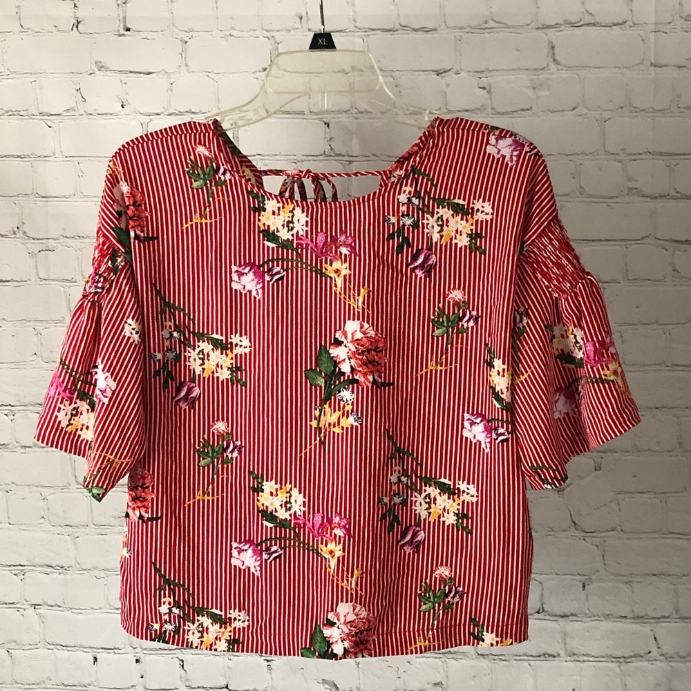 Women's Twine & String Red/White Striped Floral Peasant Blouse with Tie. Size M